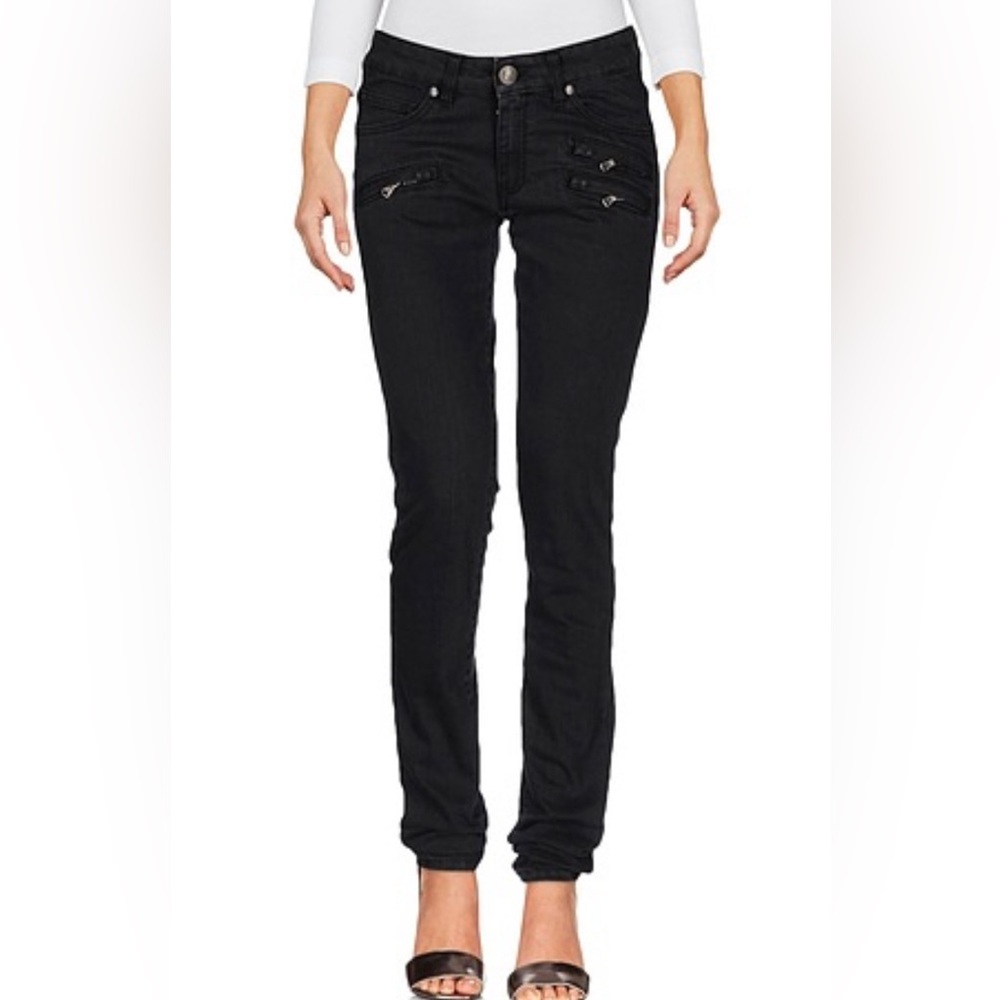NWT - Pierre Balmain Women’s Distressed Skinny Jeans - Made in Italy - Size 26 - Picture 2 of 10